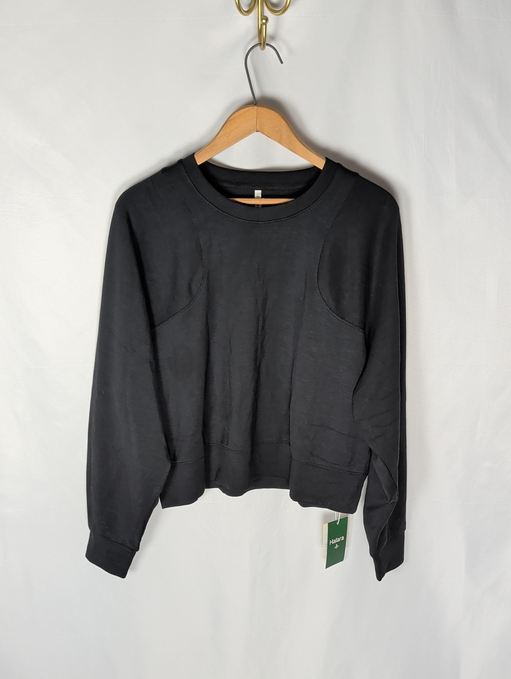 Halara NWT SpacerTek Black Round Neck Reglan Sleeve Solid Casual Sweatshirt L